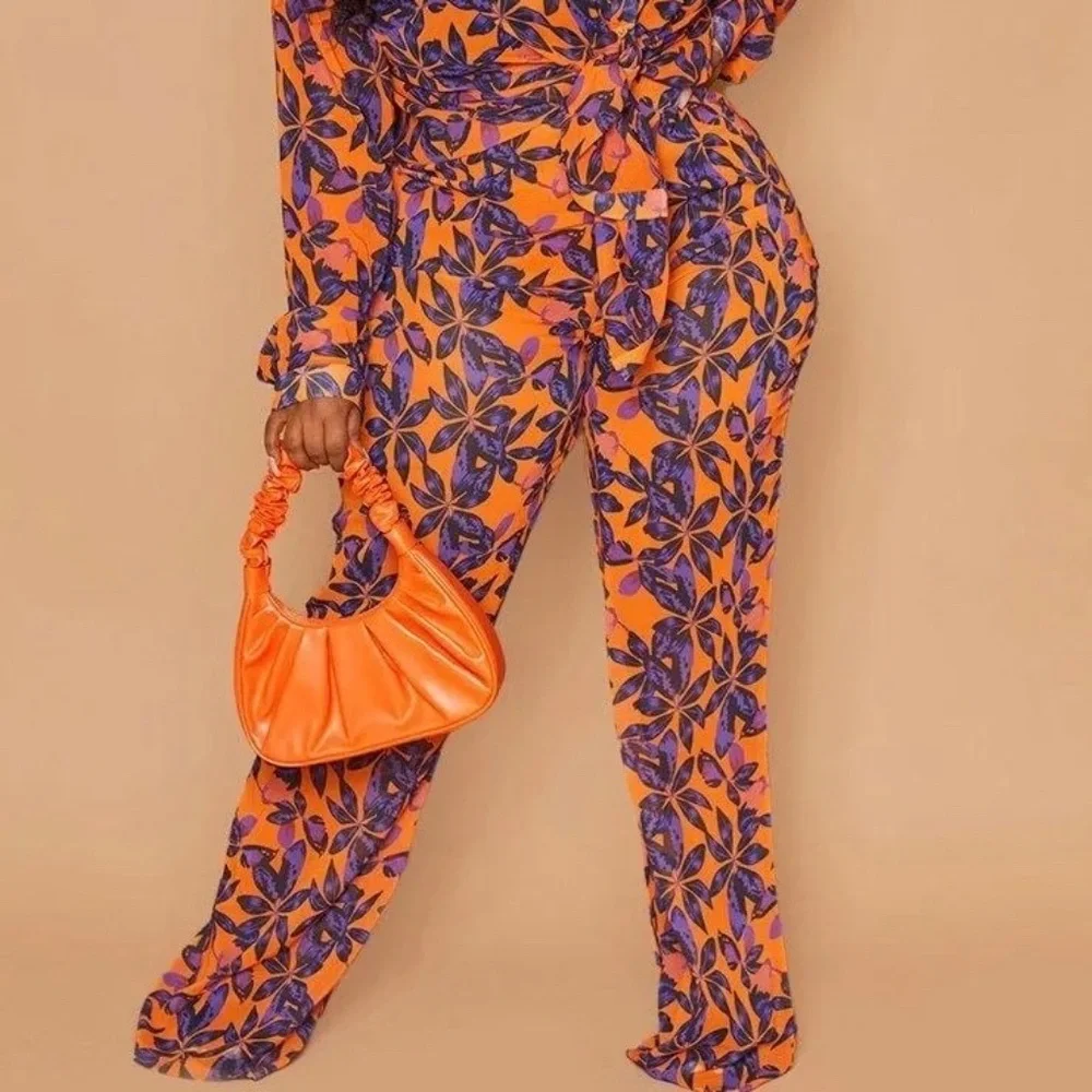 1109 NWT PrettyLittleThing Plus Orange Print Beach Flares – Size 16